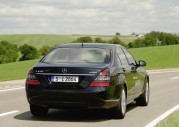 Mercedes-Benz S400 BlueHYBRID